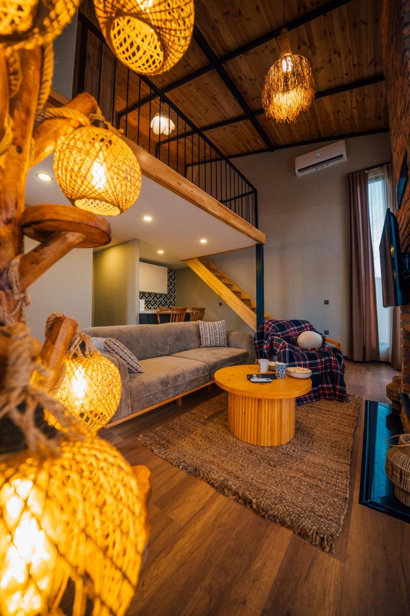 Vital Goel Sapanca Oezel Havuzlu Bungalov & Villa ภายนอก รูปภาพ